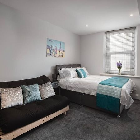 Blackpool Abode - Polaris Apartments מראה חיצוני תמונה