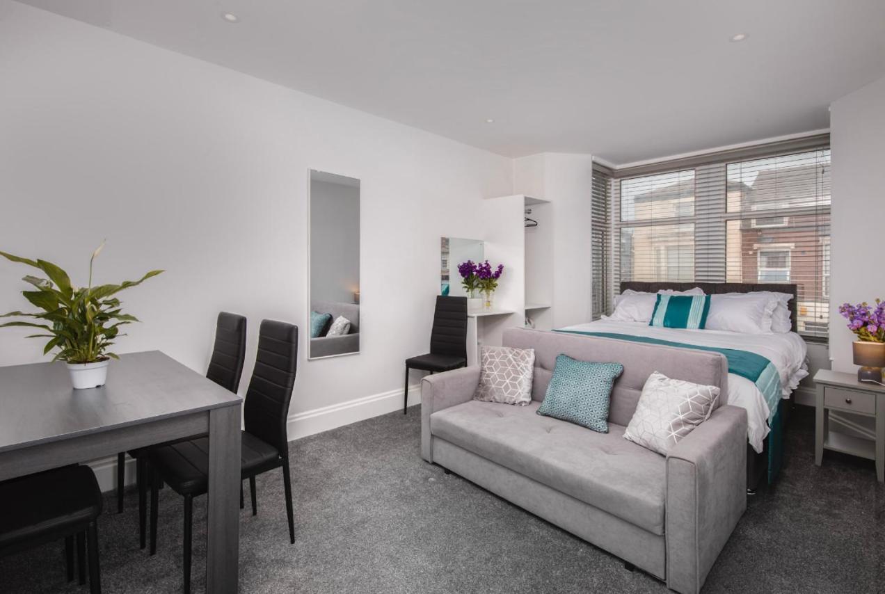 Blackpool Abode - Polaris Apartments מראה חיצוני תמונה